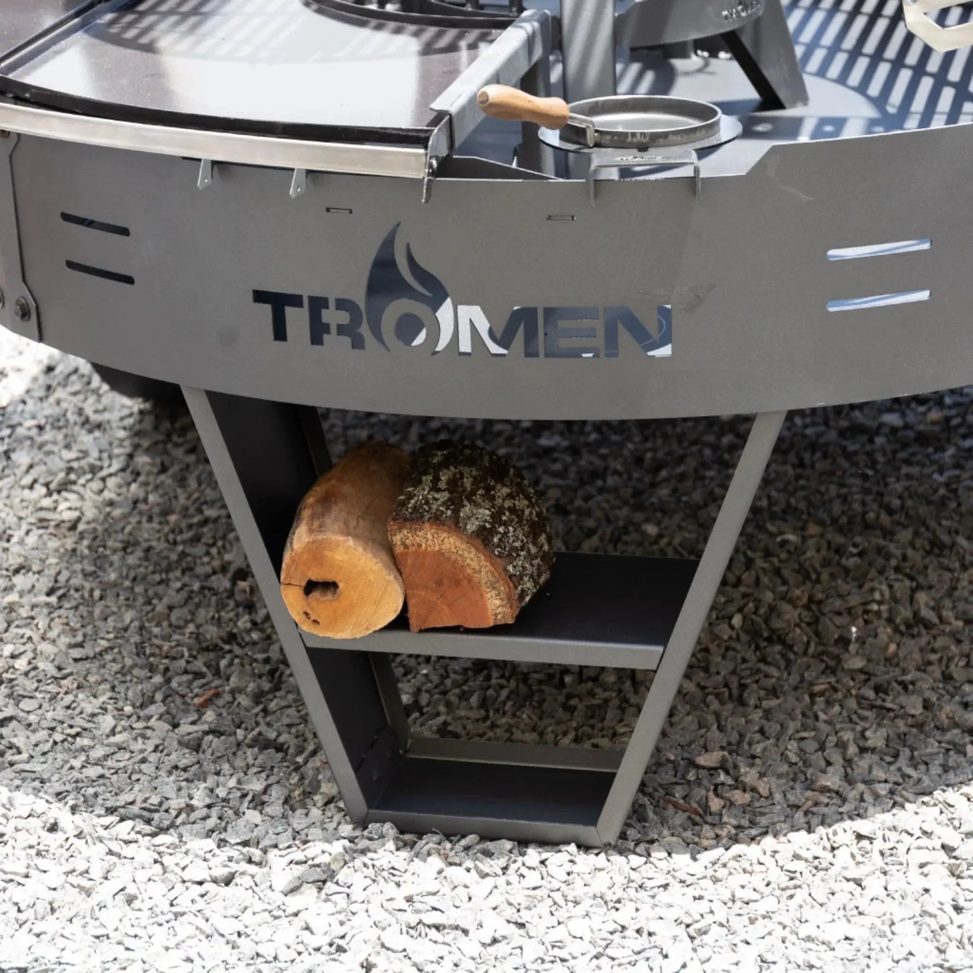 Tromen Hummer Firepit Open Fire Argentine Mega Grill with Oven GW Store