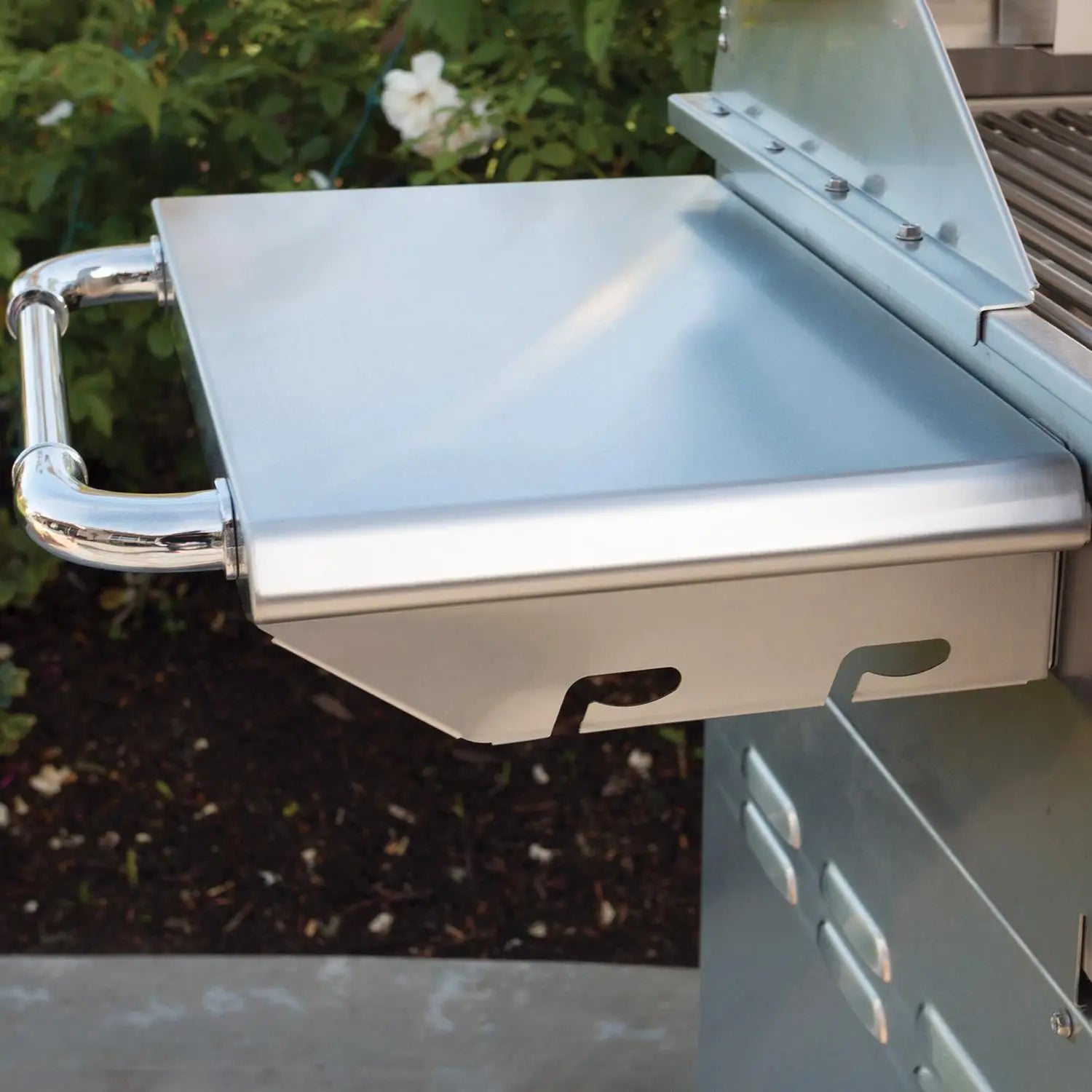 Bull Lonestar Select 30-Inch 4-Burner Freestanding Gas Grill Designing Backyards