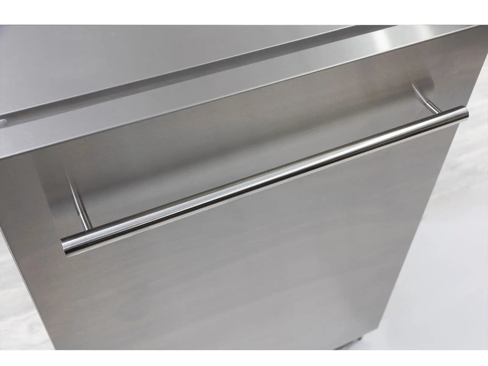 Broil King 9 3/4-Foot Outdoor Kitchen Island with Imperial S 690i 6-Burner Gas Grill, Rotisserie, Side Burner & Refrigerator Broil King