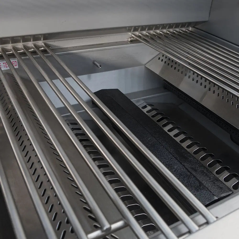 Bull Outlaw 30-Inch 4-Burner Built-In Gas Grill Designing Backyards