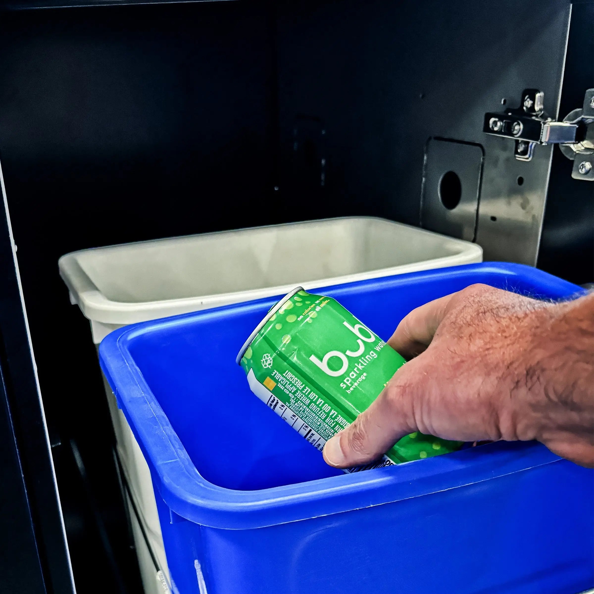 Broil King Baron 490i 4-Burner Gas Grill With Rotisserie & Side Burner - Shadow Broil King